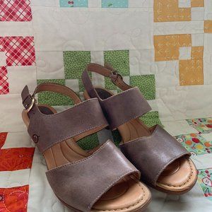 Earthy Green Casual Sandal.  1/3/4 inch Heel Height.